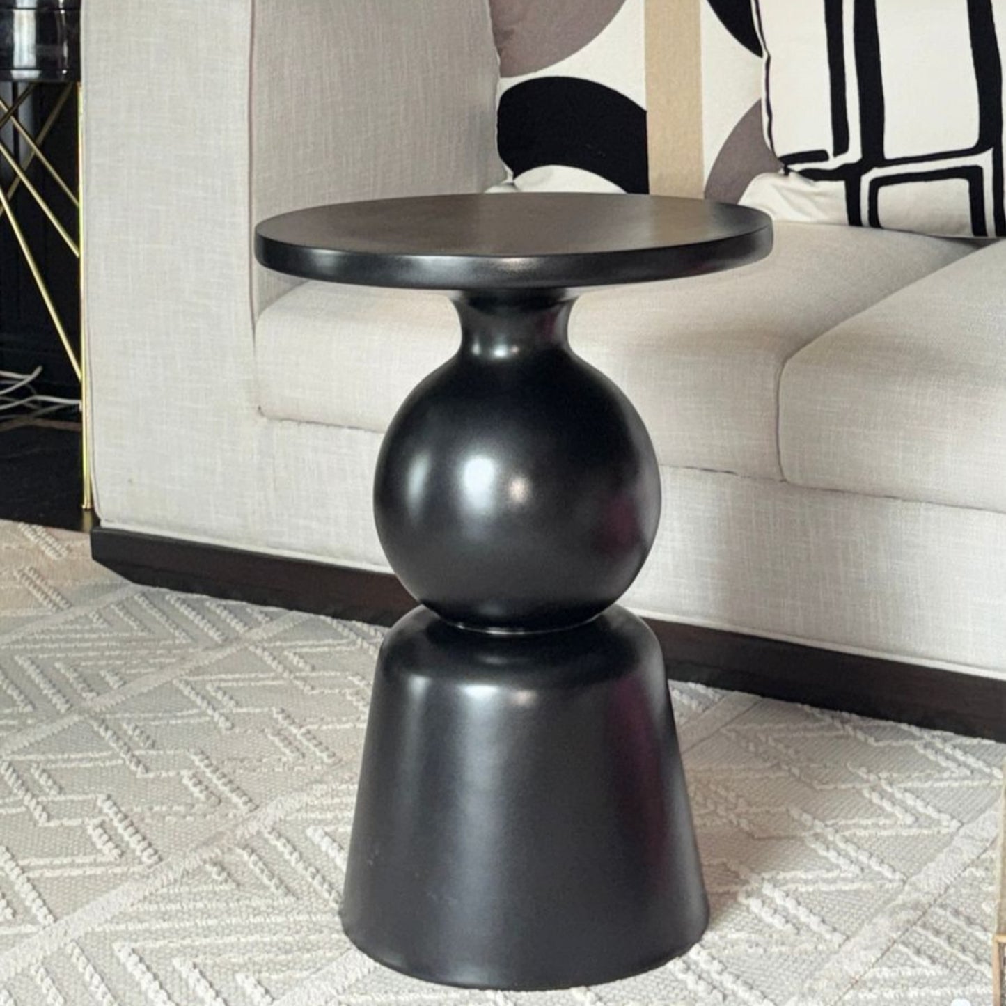 Orb coffee table